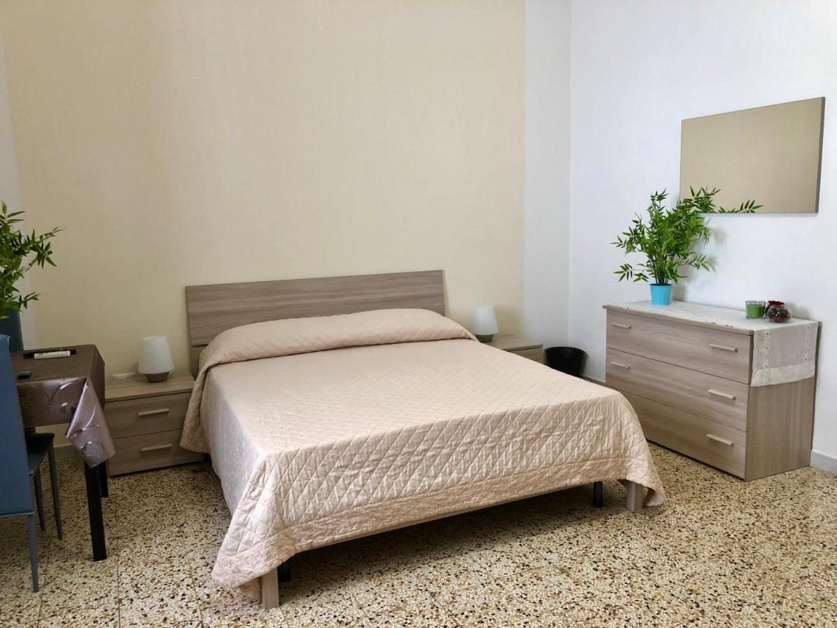 Velletri Bed & Breakfast Noto Luaran gambar